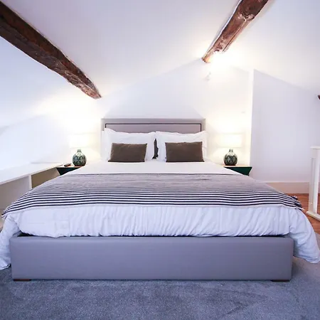 Apartment Calacatta Housing